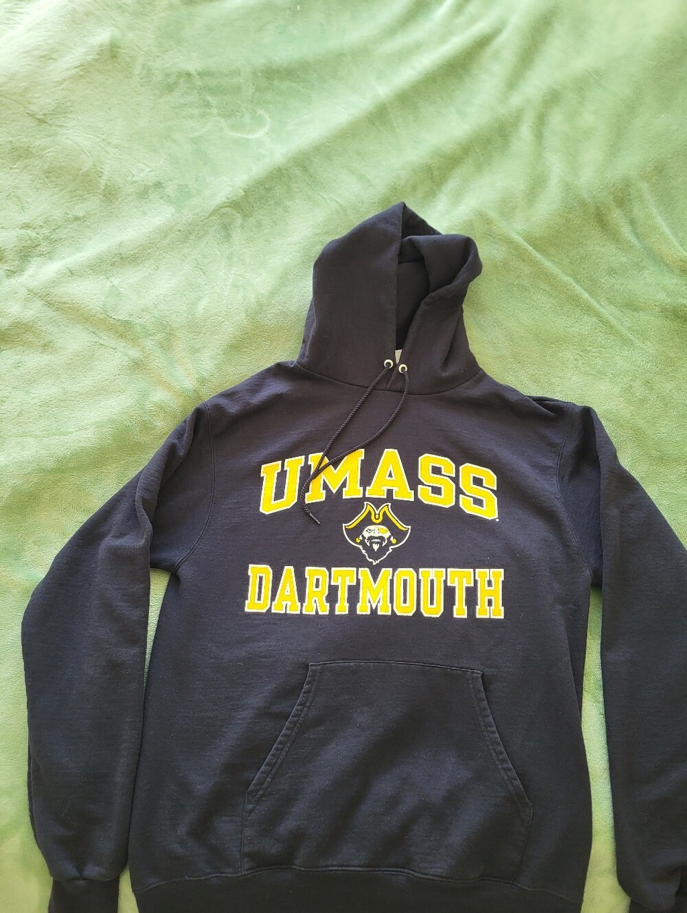Champion UMass Dartmouth Corsairs Hoodie - Size Medium - Navy Blue Pullover